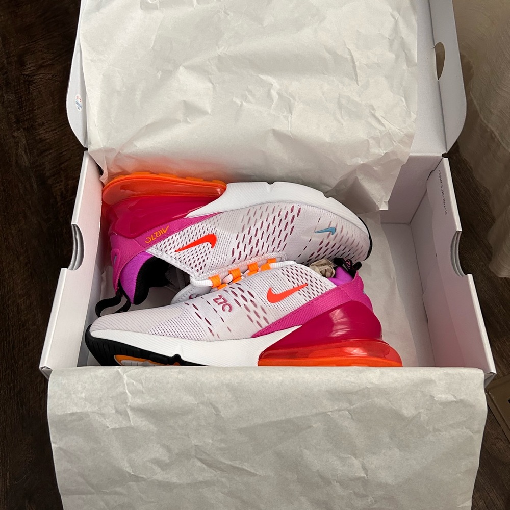 Women’s Nike Air Max 270